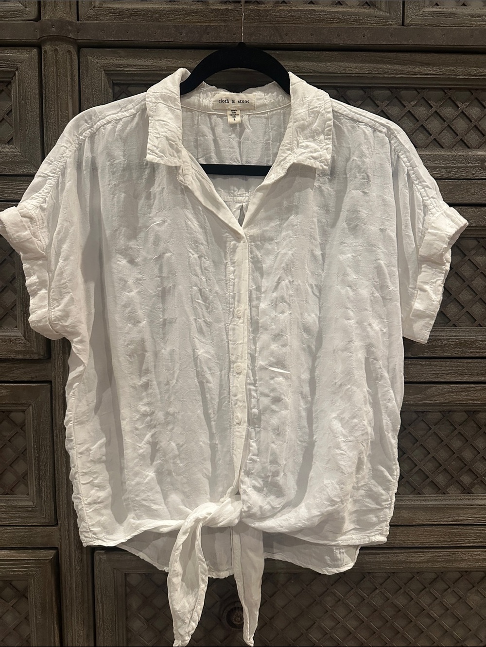 Cloth & Stone White Short-Sleeve Button Down Tie-Hem Top